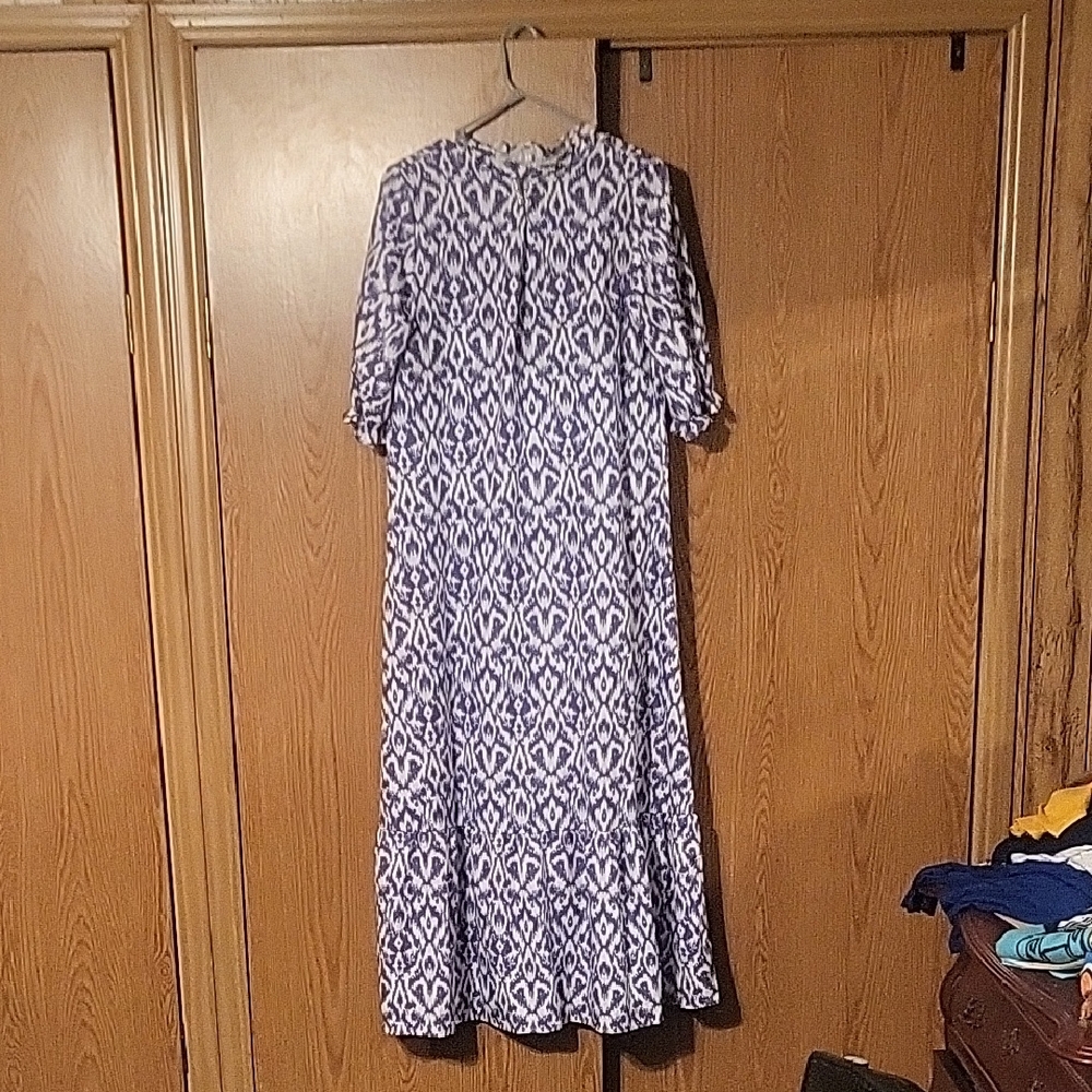 Elegant Blue Patterned Dress